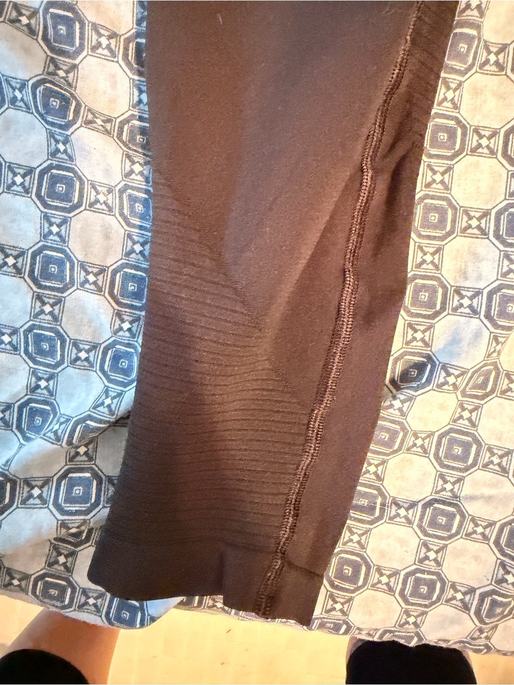 Alphalete Black Revive High Waisted Butt Scrunched Leggings (2 available) - Picture 4 of 11